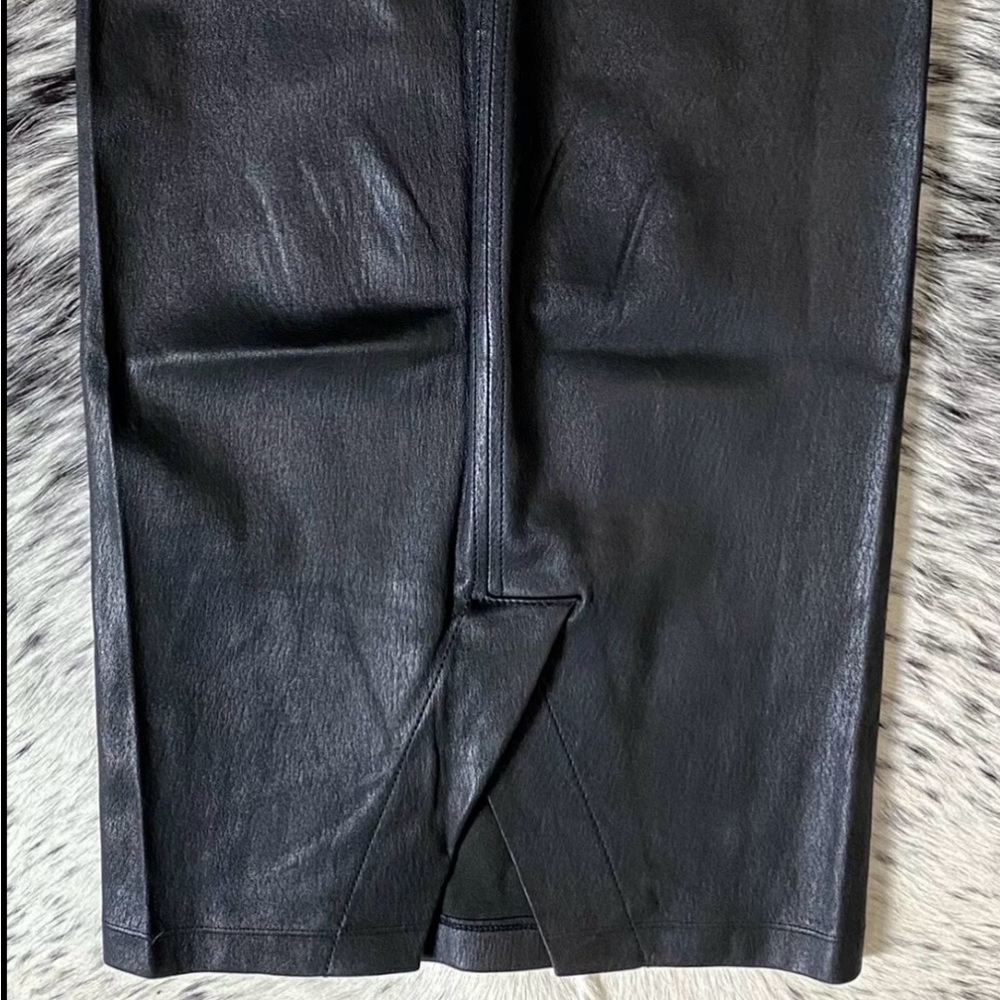 HELMUT LANG PLONGE LEATHER PENCIL SKIRT, SZ 00 BLACK - Picture 10 of 10